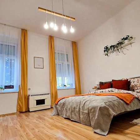 Апартаменти Pearl Apartman Дьєр Екстер'єр фото