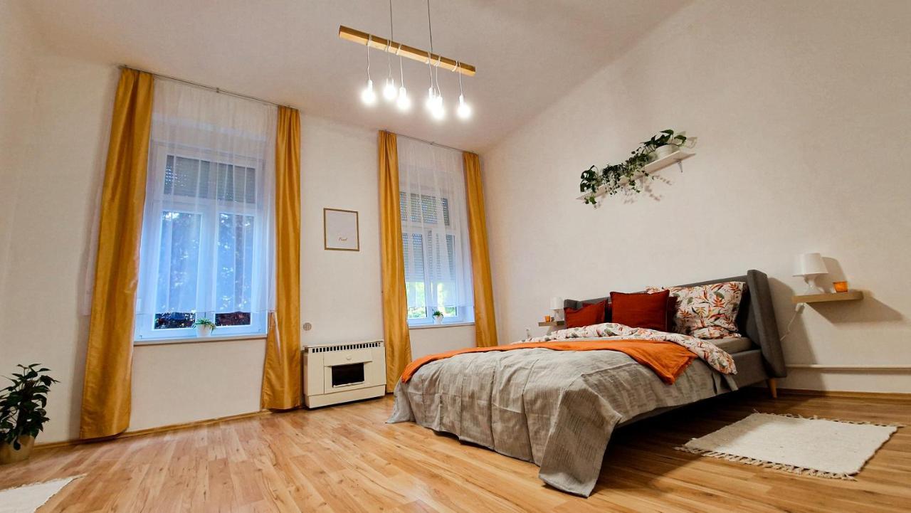 Апартаменти Pearl Apartman Дьєр Екстер'єр фото